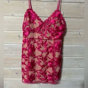 Lulus hot pink lace bodycon mini dress